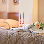 Pontikonisi & Suites-adults Only 호텔 페라마