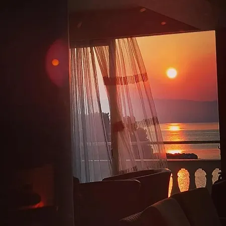 Pontikonisi & Hotel 3*