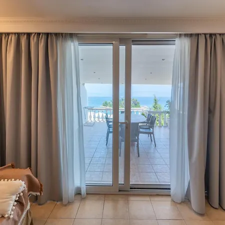 Pontikonisi & Hotel Perama (Corfu)