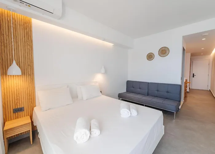 Pontikonisi & Suites-adults Only Hotel Perama