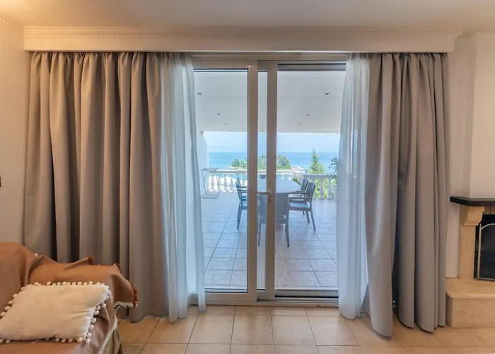 Pontikonisi & Suites-adults Only Отель Перама